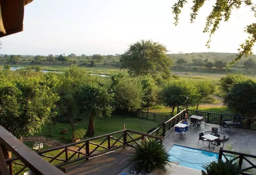 Hotelli Crocodile Kruger Safari Lodge