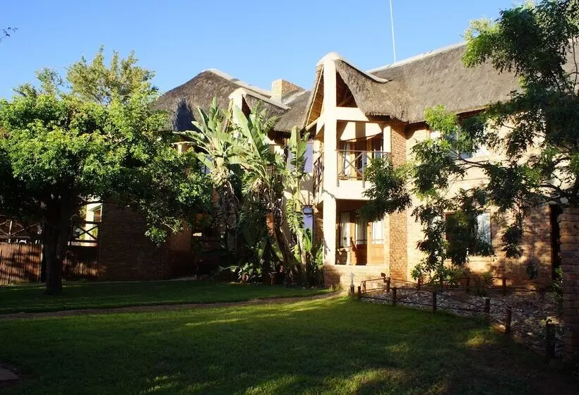Hotelli Crocodile Kruger Safari Lodge