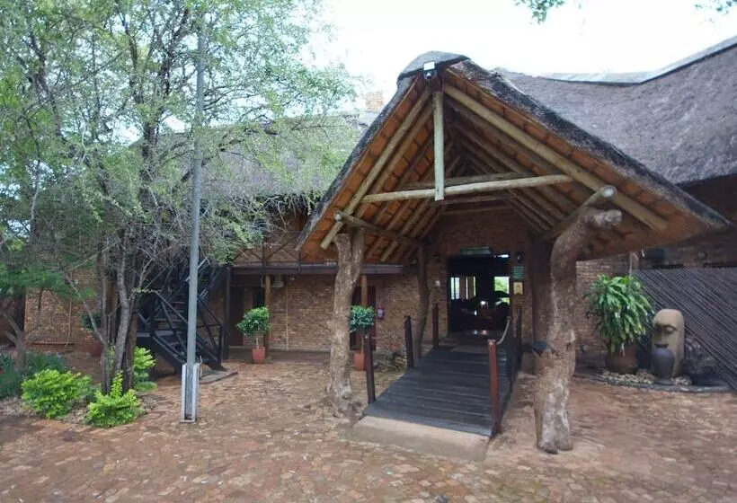 Hotelli Crocodile Kruger Safari Lodge