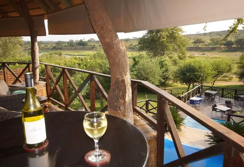 Hotelli Crocodile Kruger Safari Lodge