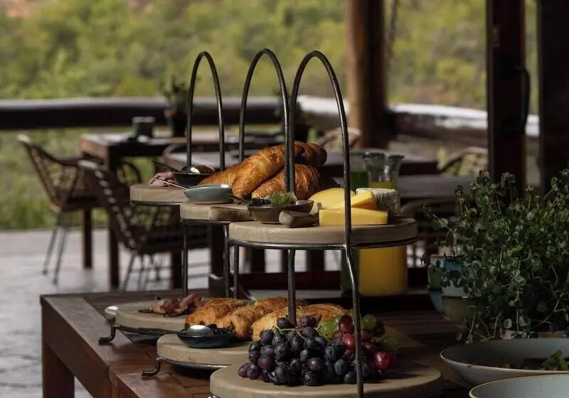 ホテル Sediba Luxury Safari Lodge