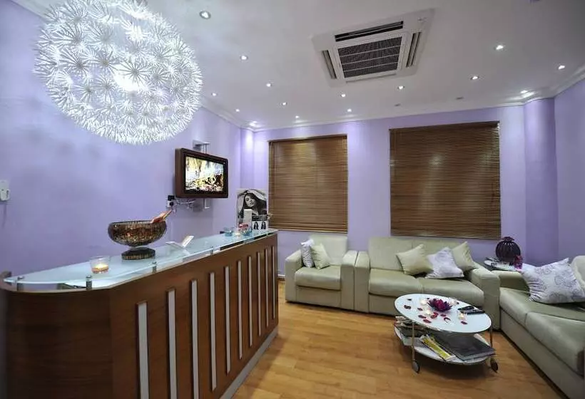 Oman Palm Hotel Suites