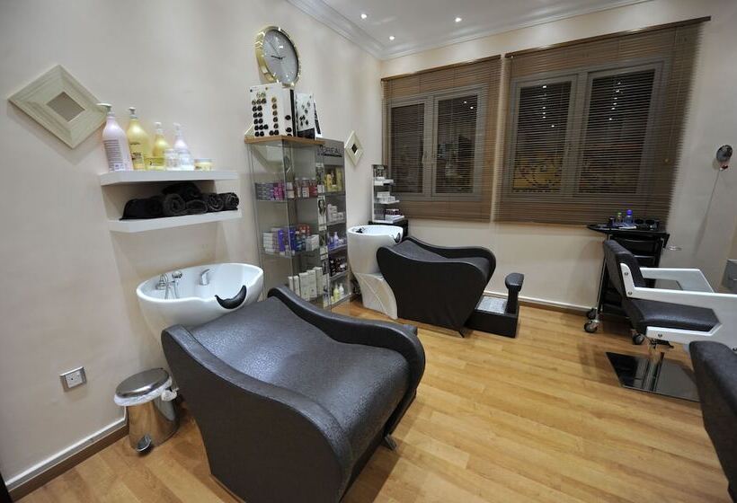 Oman Palm Hotel Suites