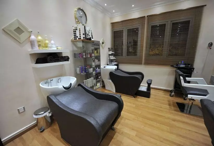 Oman Palm Hotel Suites