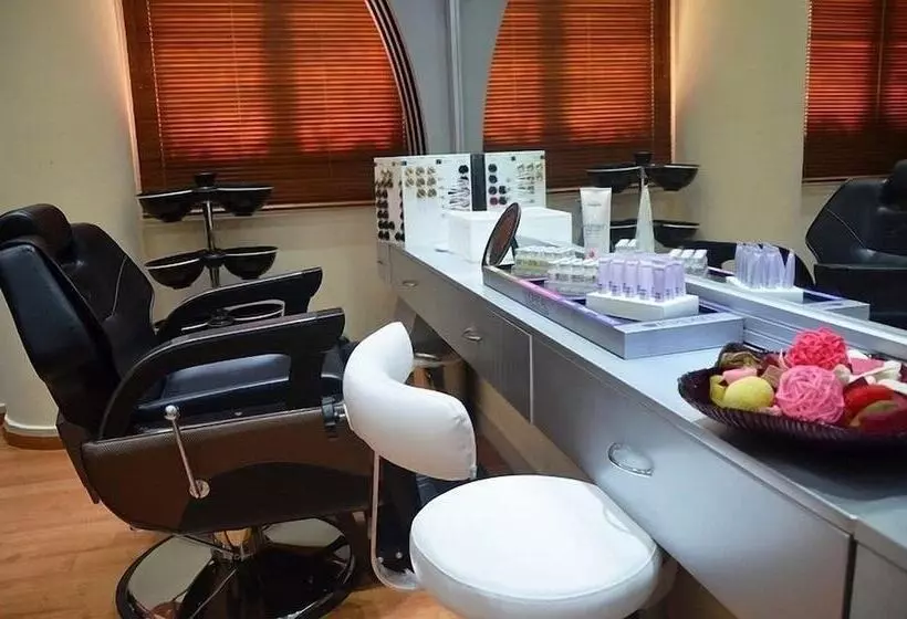 Oman Palm Hotel Suites