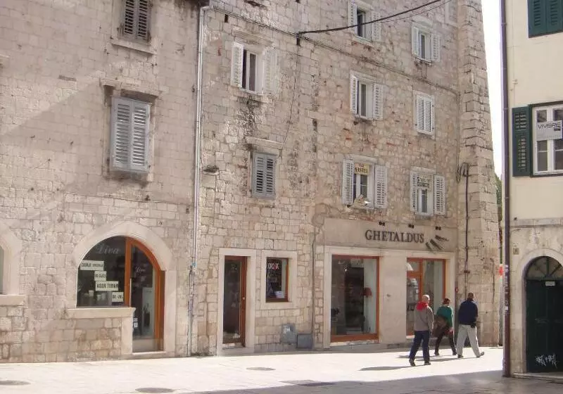 Pansiyon B&b Central Palace Heritage