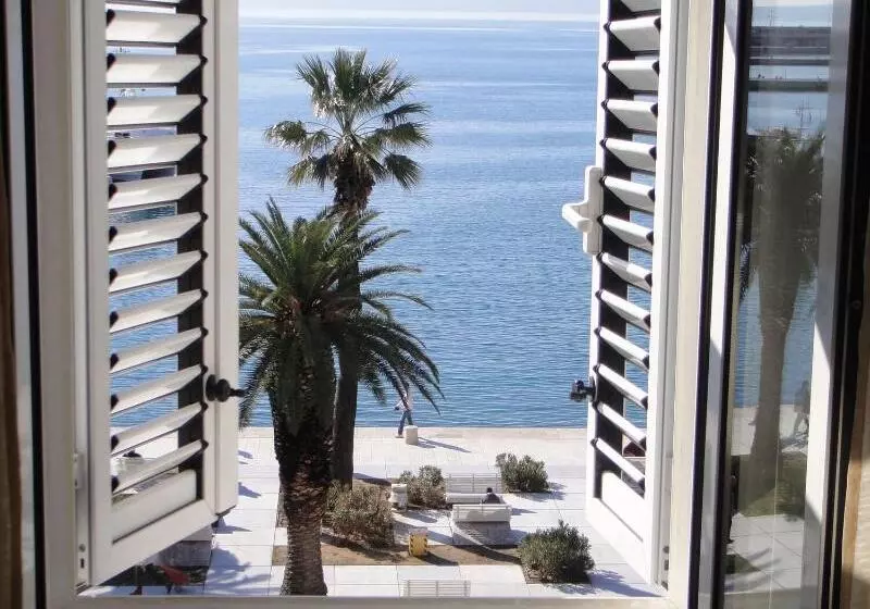 Pansiyon B&b Central Palace Heritage