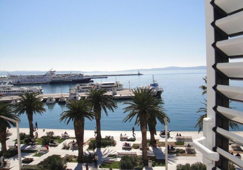 פנסיון B&b Central Palace Heritage