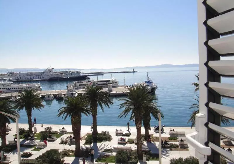 Pansiyon B&b Central Palace Heritage