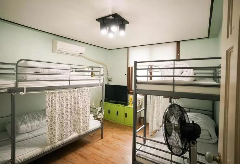 Retkeilymaja Suncheon Namu Guesthouse