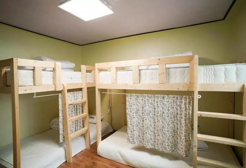 Retkeilymaja Suncheon Namu Guesthouse