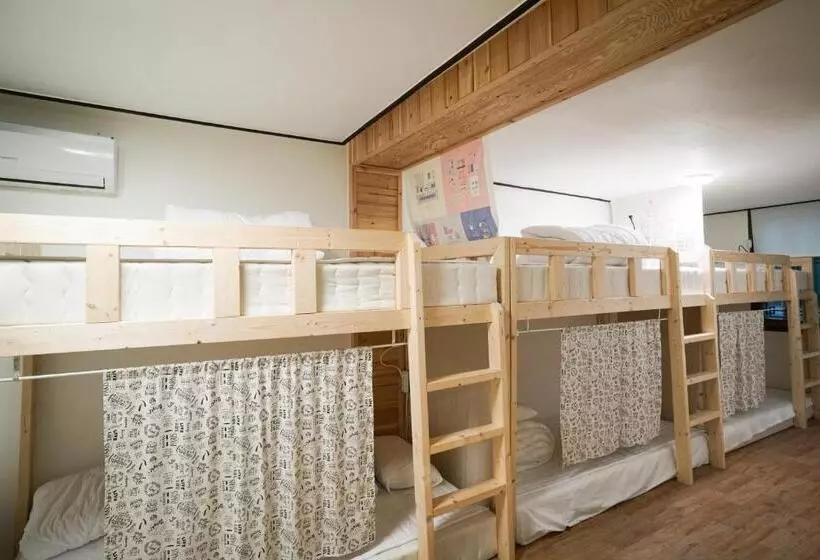 Retkeilymaja Suncheon Namu Guesthouse