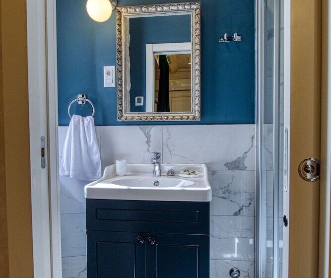 住宿加早餐  Riva Palace   Design Rooms