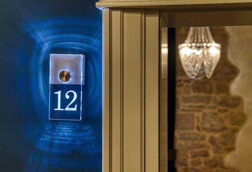 住宿加早餐  Riva Palace   Design Rooms