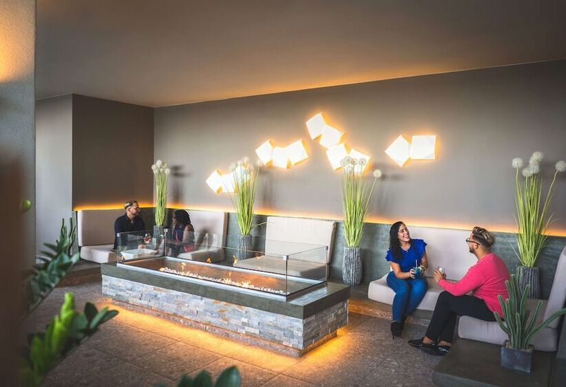 هتل Hyatt Place Aruba Airport