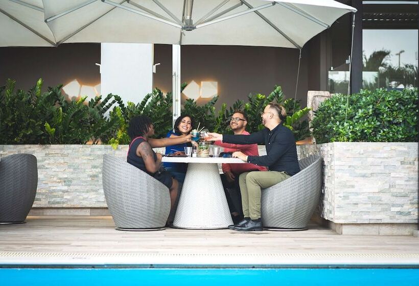 هتل Hyatt Place Aruba Airport