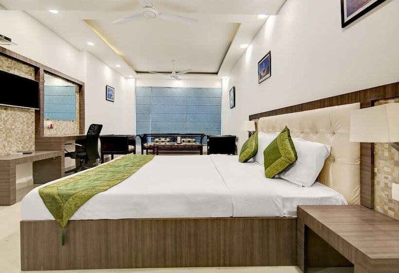 Itsy Hotels Solitaire