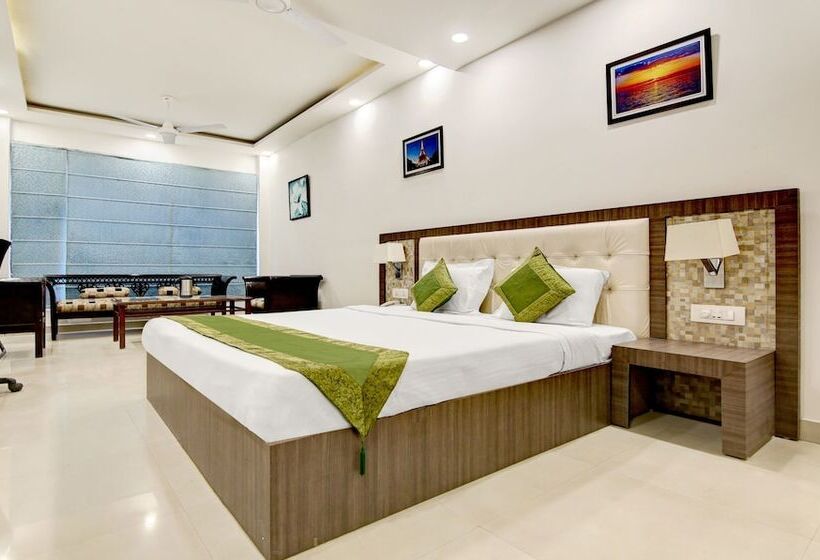 Itsy Hotels Solitaire