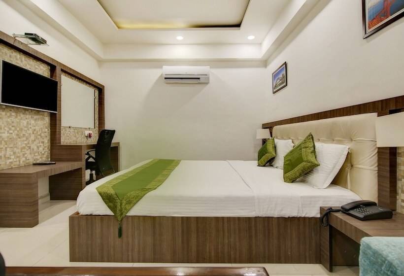 Itsy Hotels Solitaire