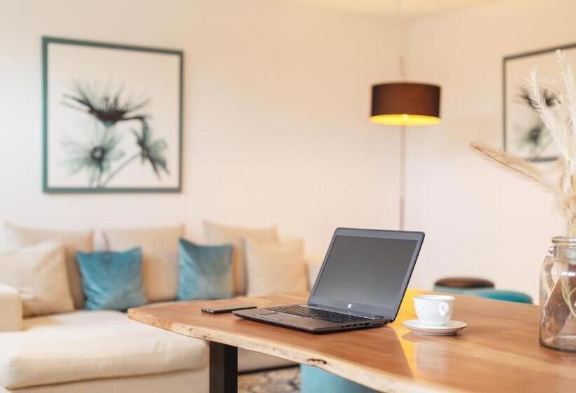 Garner Hotel Hamburg Nord, An Ihg