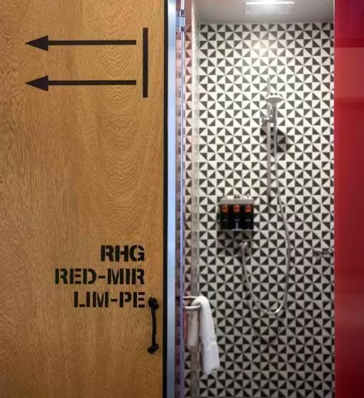 هتل Radisson Red Miraflores