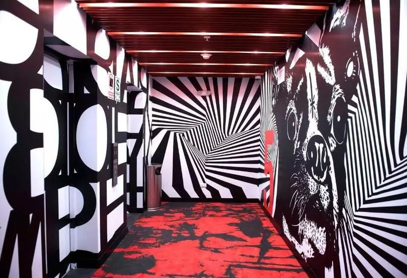 هتل Radisson Red Miraflores