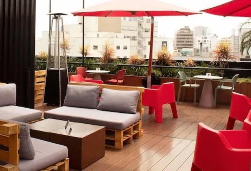 Hotel Radisson Red Miraflores