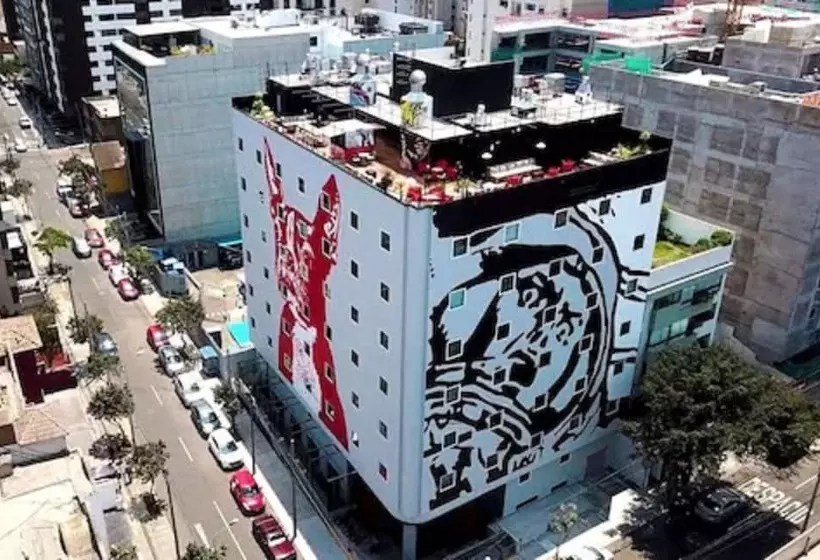 هتل Radisson Red Miraflores