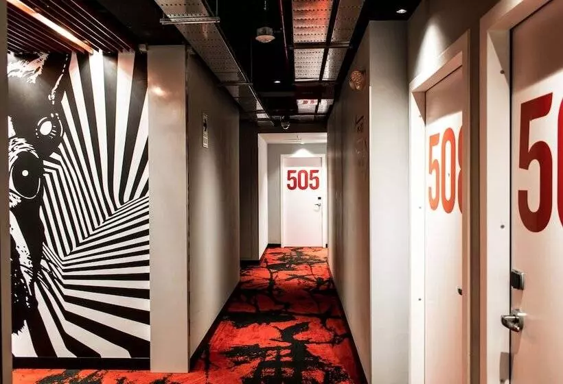 هتل Radisson Red Miraflores