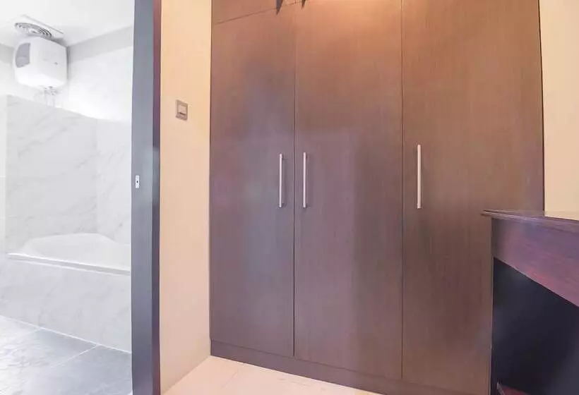 ホテル Reddoorz Plus @ Tanjung Pandan Belitung 2