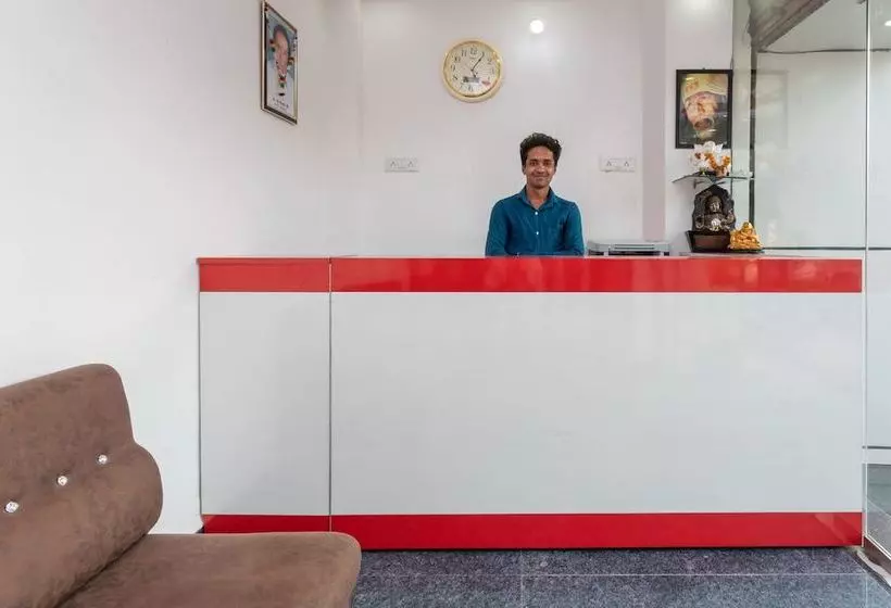 هتل Spot On 37166  Leela Palace