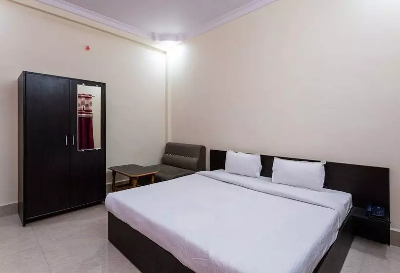 هتل Spot On 37166  Leela Palace