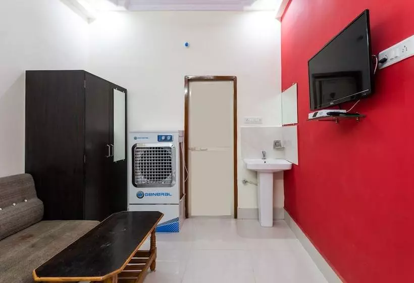 هتل Spot On 37166  Leela Palace