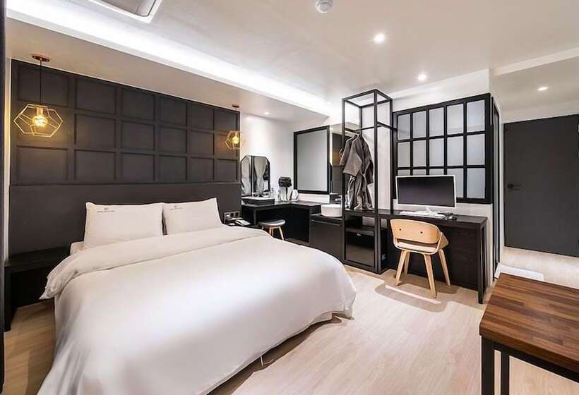 Wolgot Hotel The Classic