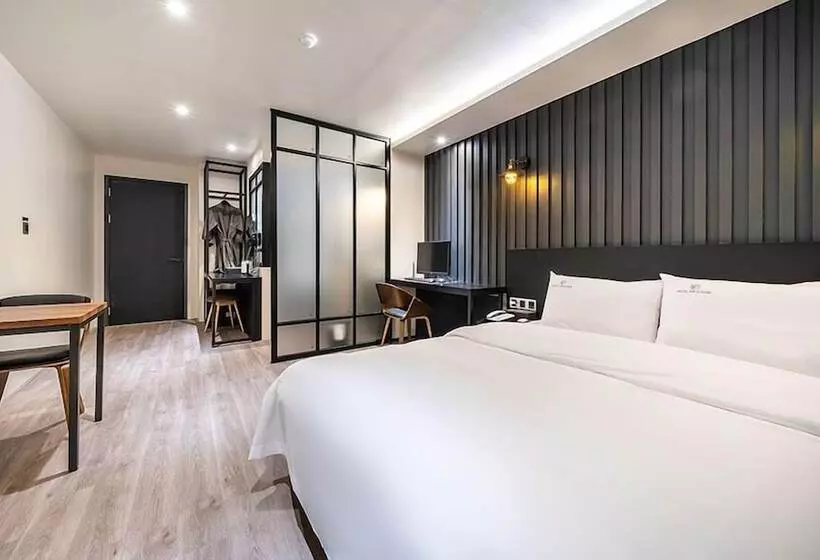 Wolgot Hotel The Classic