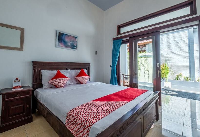 ユースホステル Villa Sari By Oyo Rooms