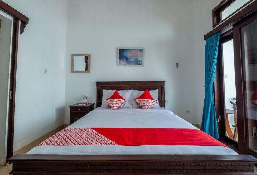 ユースホステル Villa Sari By Oyo Rooms