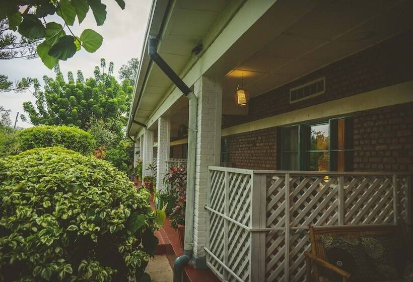 تختخواب و صبحانه Isange Paradise Resort