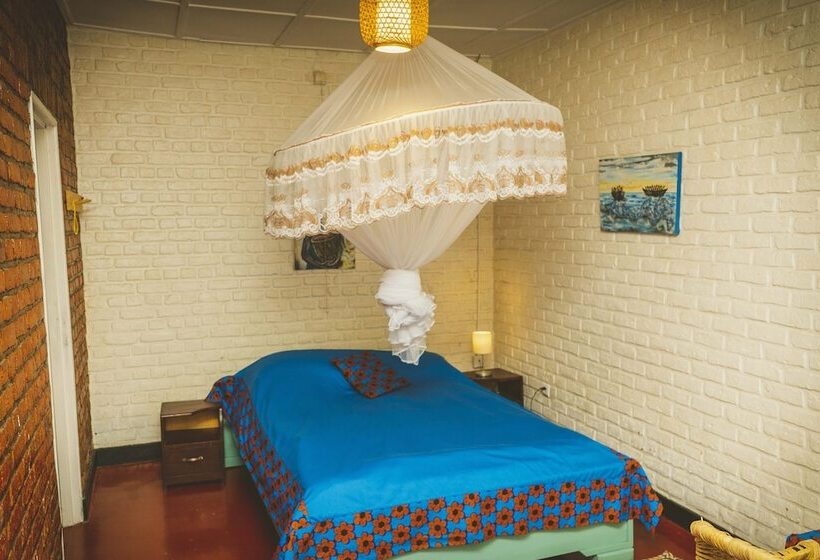 تختخواب و صبحانه Isange Paradise Resort