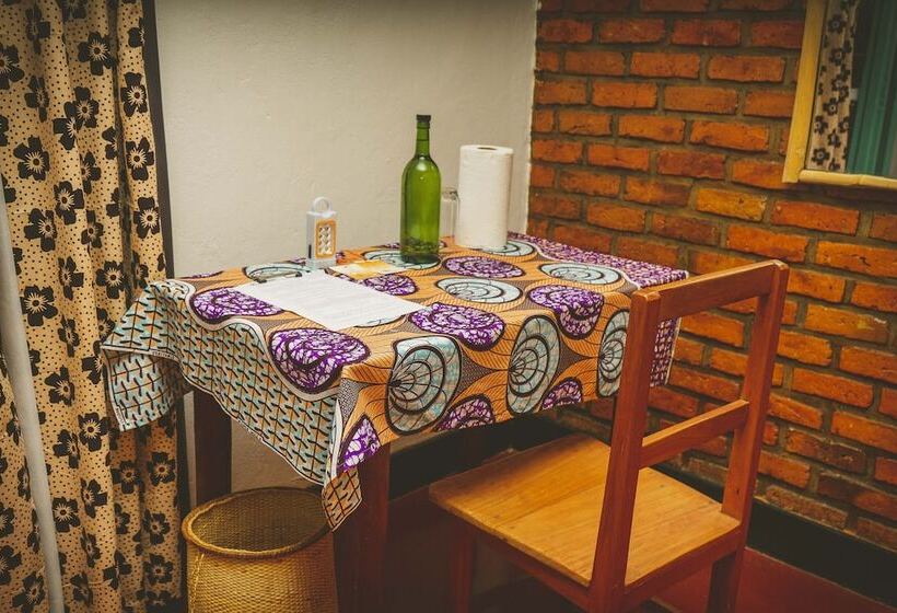 تختخواب و صبحانه Isange Paradise Resort