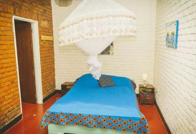 تختخواب و صبحانه Isange Paradise Resort