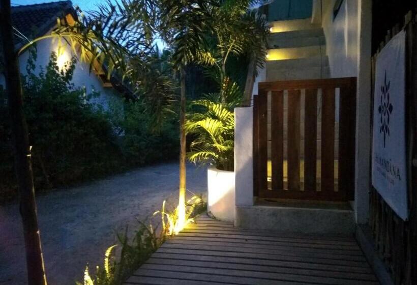 تختخواب و صبحانه The Mandana Villa Gili Air