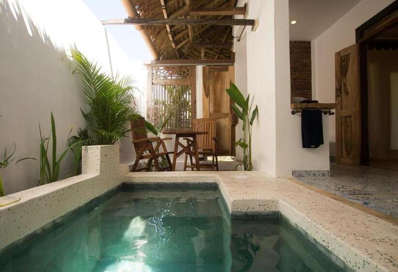 تختخواب و صبحانه The Mandana Villa Gili Air