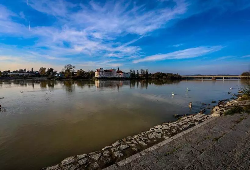 ホテル Das Schärding