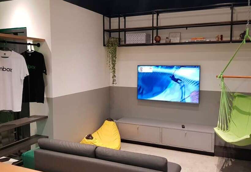 בית מלון כפרי Innbox Centro