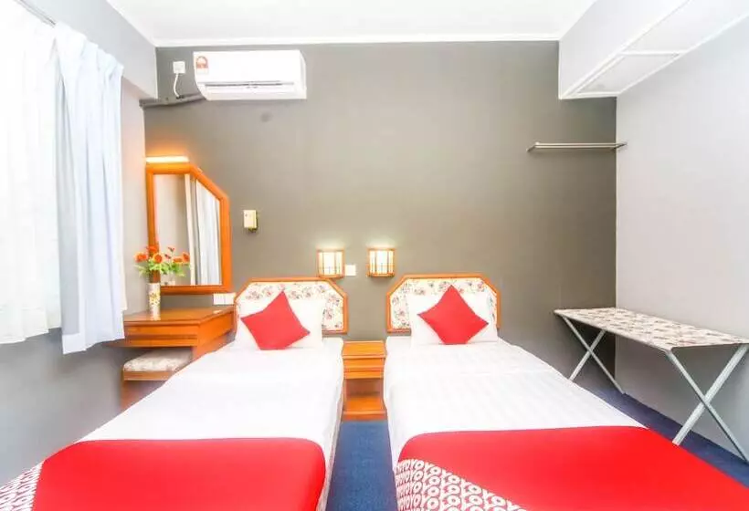 ホテル Lutana By Oyo Rooms