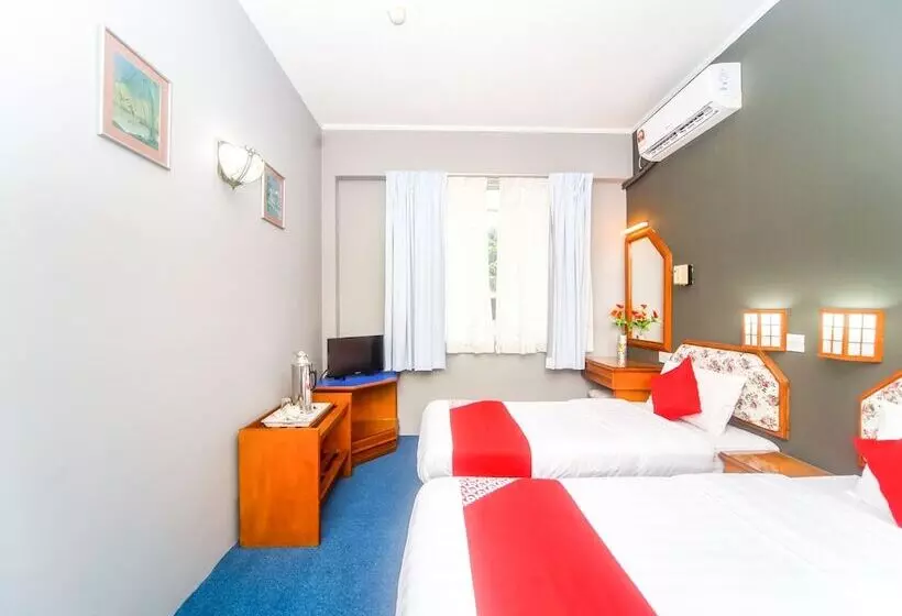 ホテル Lutana By Oyo Rooms