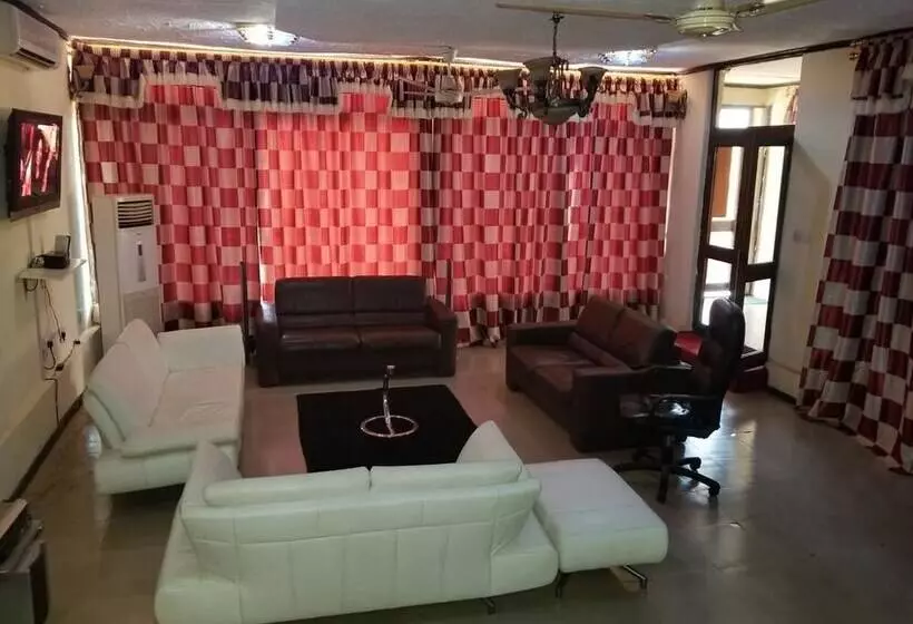 ホテル Nass Lodge