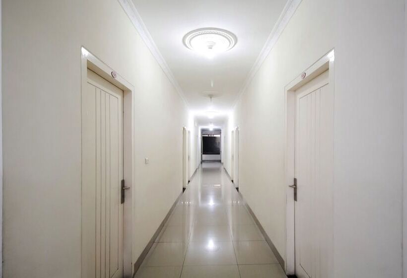 בית מלון כפרי Reddoorz At Andalas Asri