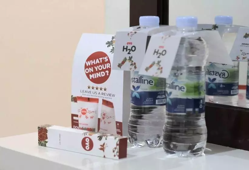 ホテル Reddoorz At Andalas Asri